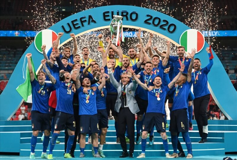 Nhà vô địch Euro 2021
